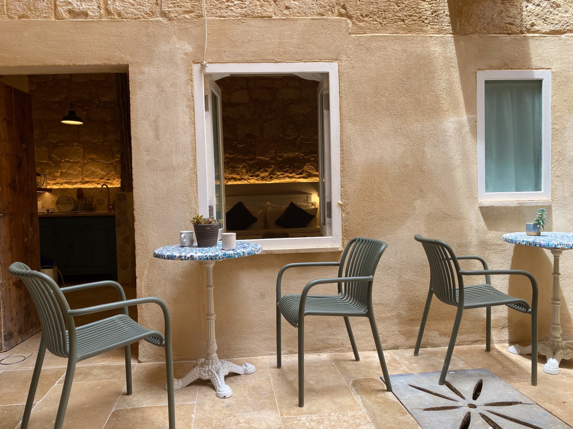 Courtyard café – heritage guest house Rabat Malta